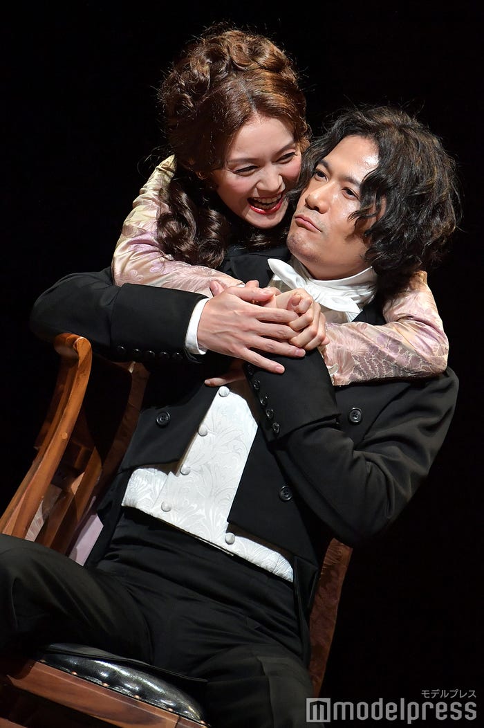 奥貫薫、稲垣吾郎 (C)モデルプレス