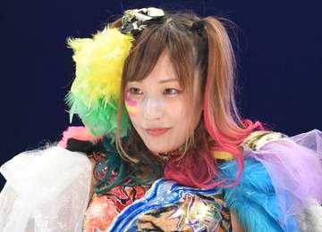 「こんなにも若い40いるのか」人気女子プロレスラー 40歳の誕生日報告にコメント殺到「み、見えない」「いくつになっても綺麗」