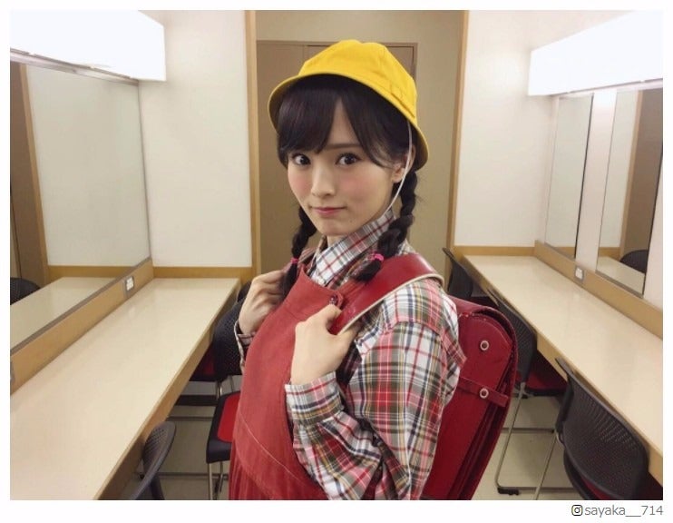 NMB48山本彩、三つ編み＆ランドセルで小学生に　「可愛い」とファン悶絶