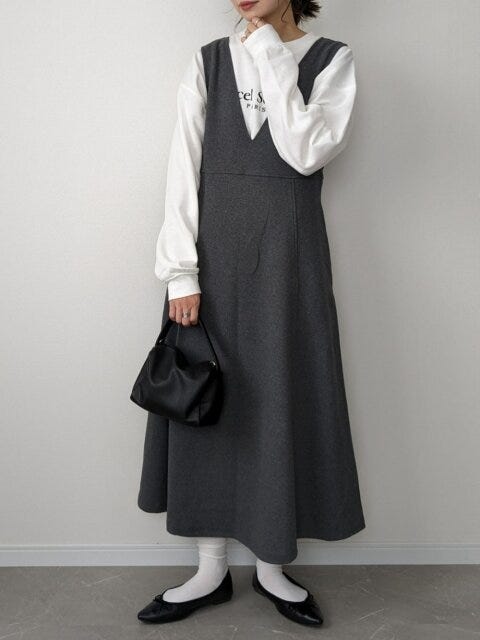 スウェットのきれいめカジュアルコーデ