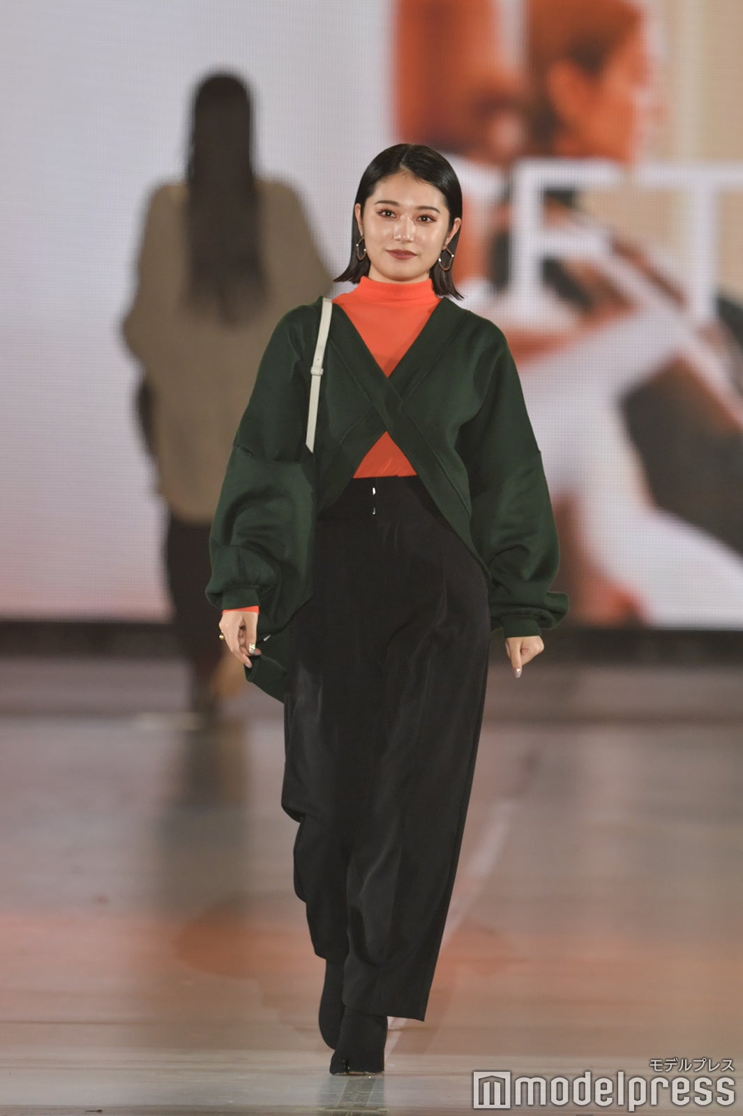 （C）モデルプレス