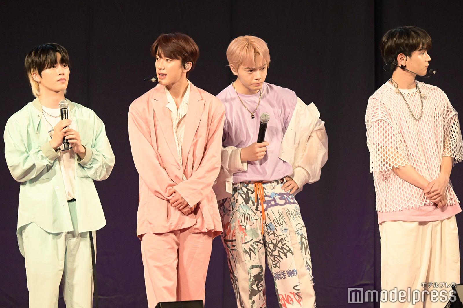 木全翔也、河野純喜、鶴房汐恩、豆原一成（C）モデルプレス