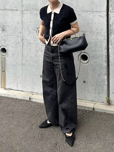 黒ワイドデニムコーデ1