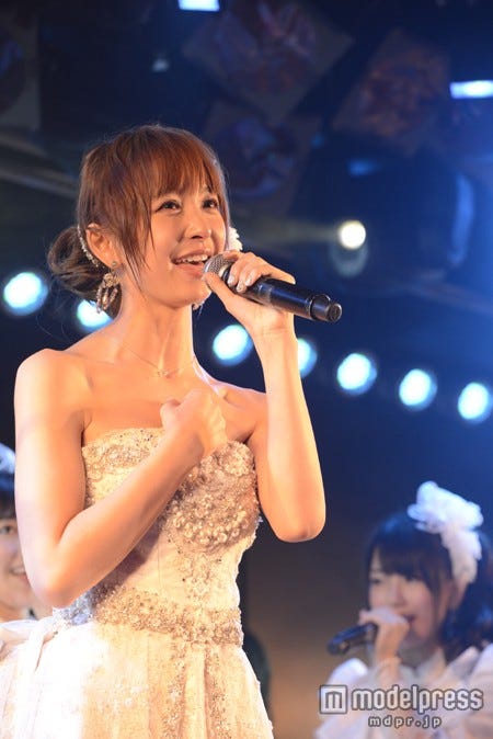AKB48を卒業した篠田麻里子(C)AKS
