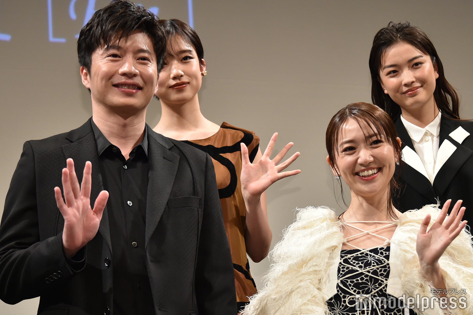 何度も共演経験のある田中圭＆大島優子（C）モデルプレス