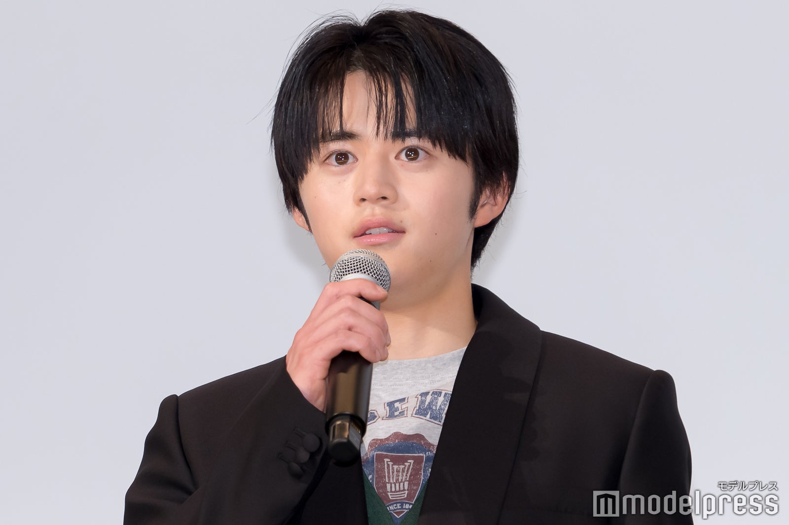 鈴鹿央士（C）モデルプレス