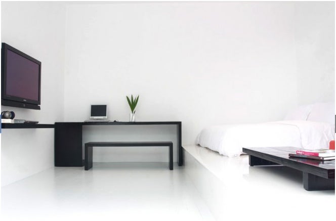 「The Studio」、1泊およそ3万6000円～／「The Library」オフィシャルサイトより