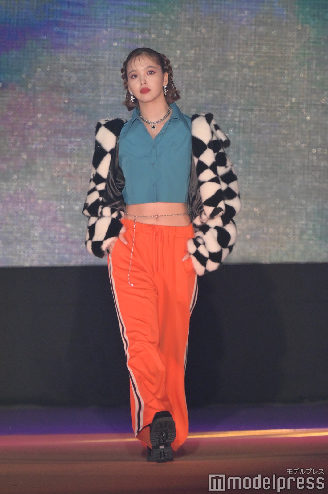 （C）モデルプレス