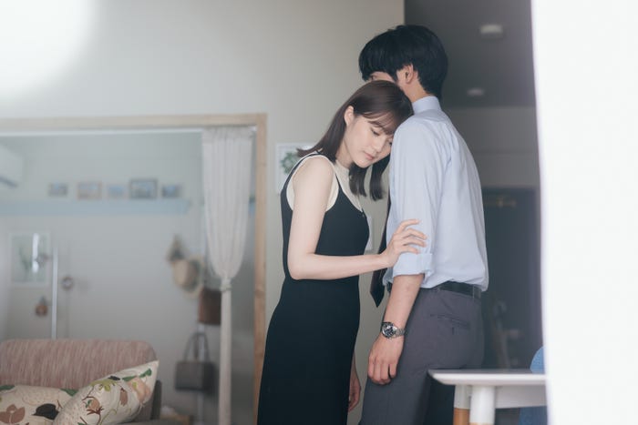 生田絵梨花、赤楚衛二「こっち向いてよ向井くん」第7話より(C)日本テレビ