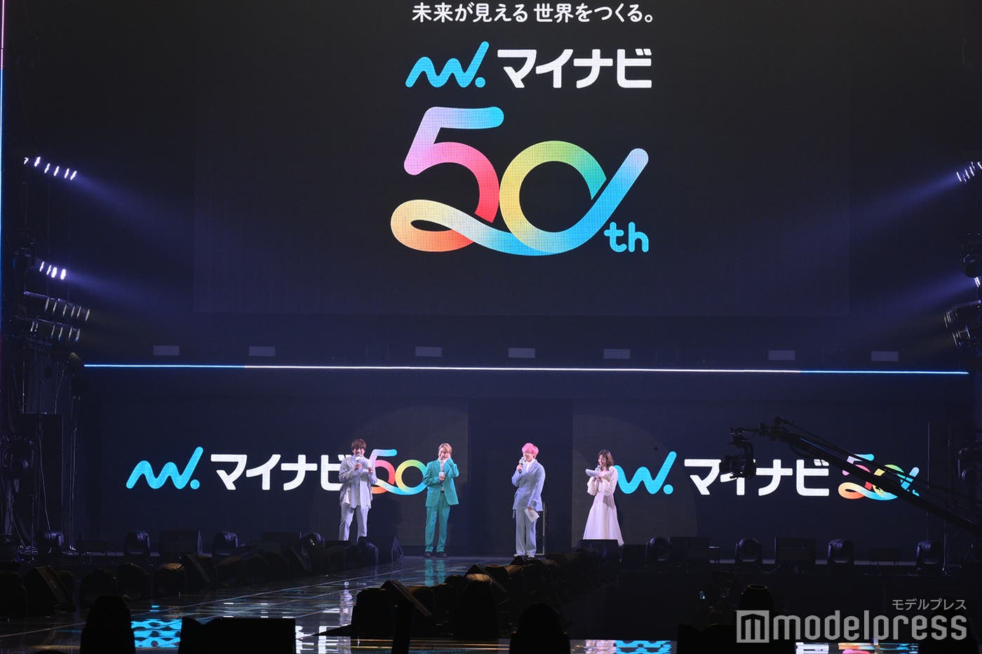 ステージの様子(C)モデルプレス