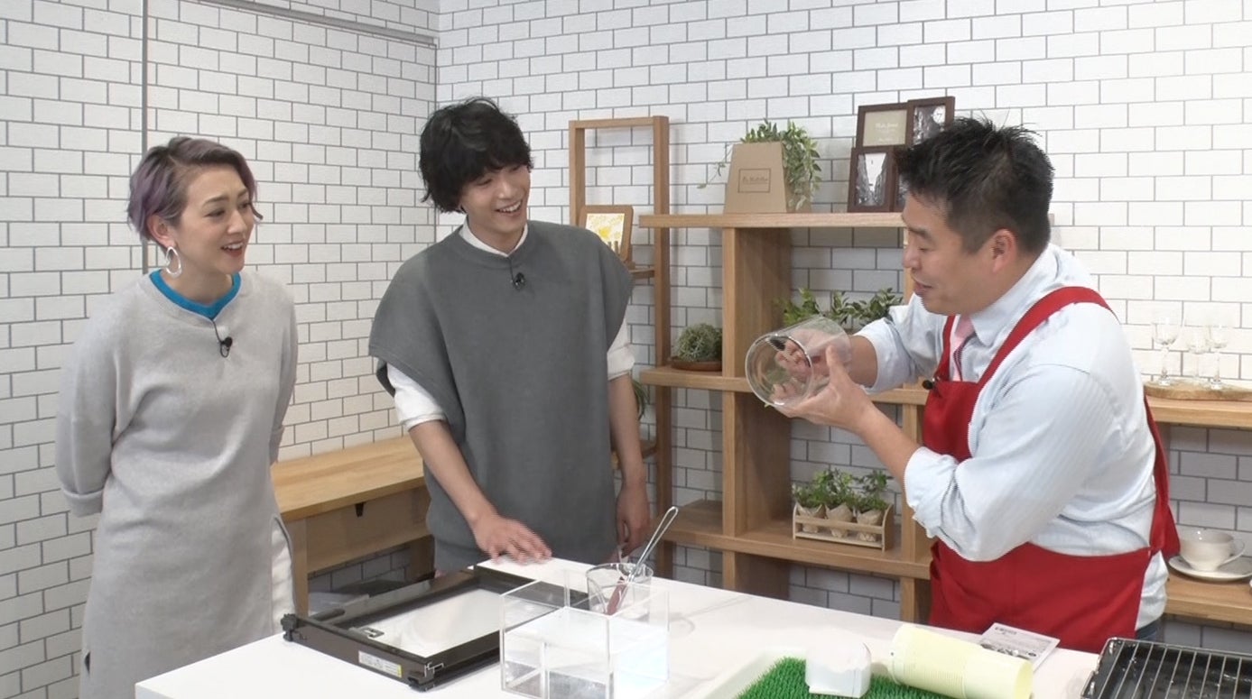 （左）SHELLY、（中央）黒羽麻璃央黒羽麻璃央（C）日本テレビ