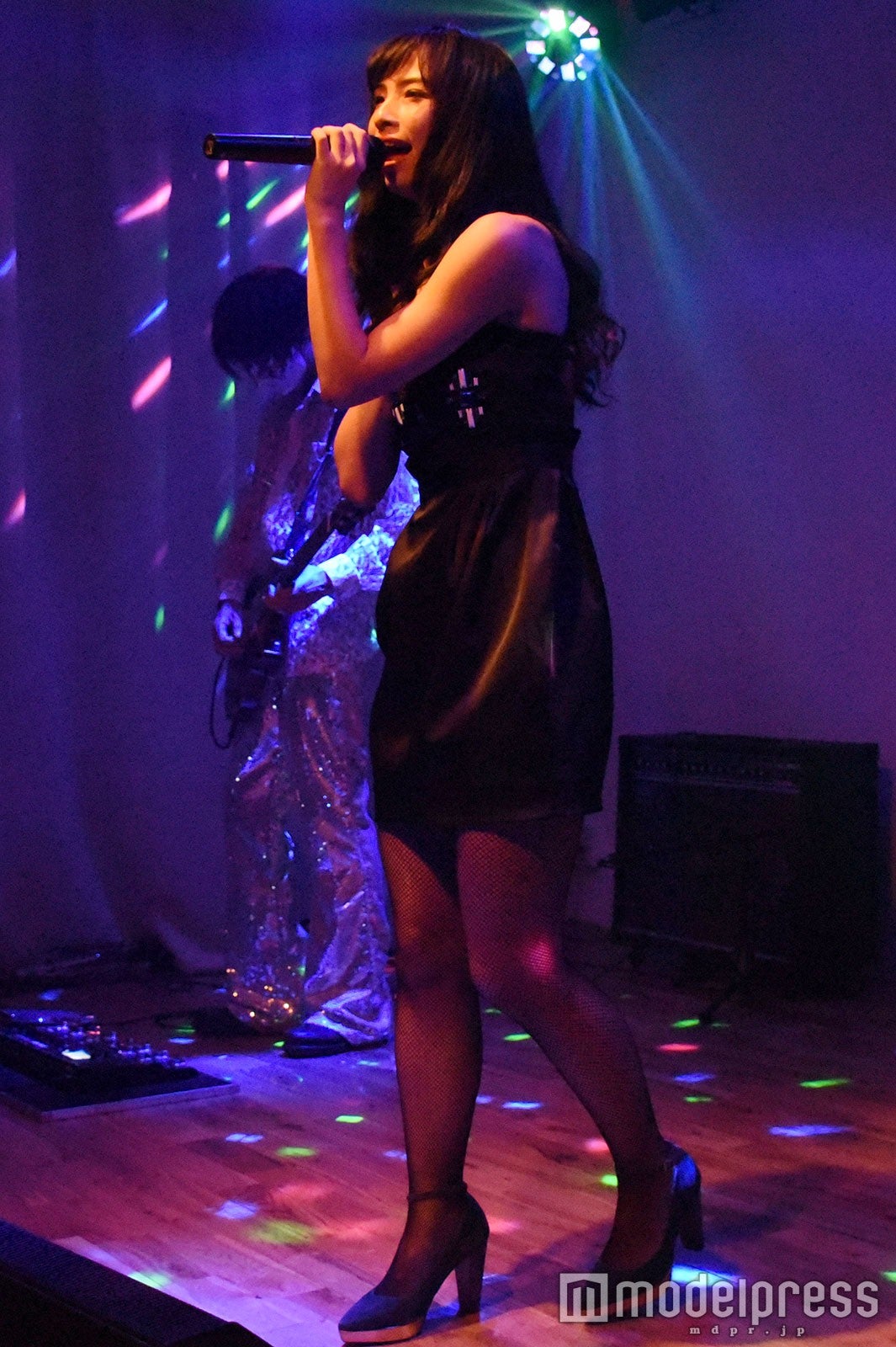 鶴巻星奈 （C）モデルプレス