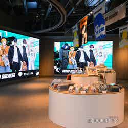 第1弾はTVアニメ『WIND BREAKER』とコラボ/SHIBUYA TSUTAYA(C)モデルプレス