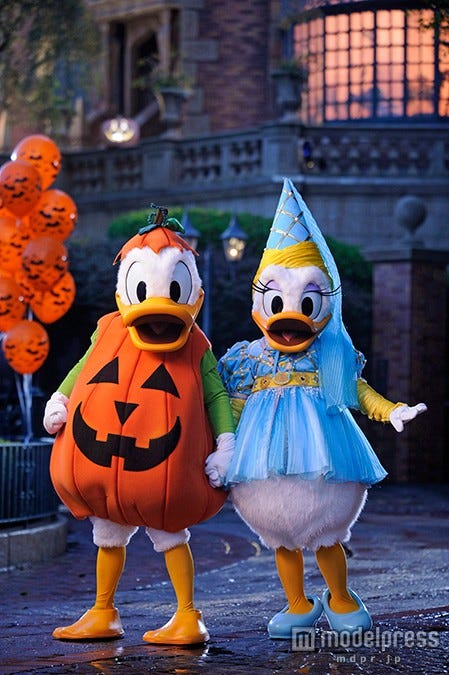 世界のディズニーハロウィーンが凄い 独自イベントで各地が盛り上がる モデルプレス 世界のディズニーハロウィーンが凄い 独自イベントで各地が盛り上がる モデルプレス