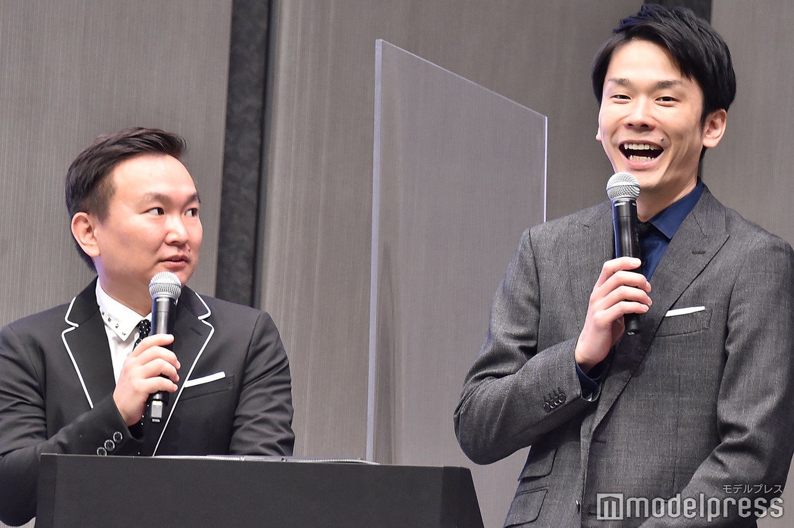 かまいたち（山内健司、濱家隆一）（C）モデルプレス