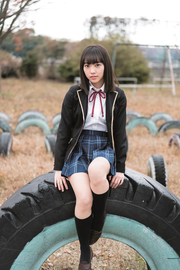 篠宮明佳里 CV.富永美杜(C)HIROKAZU/集英社