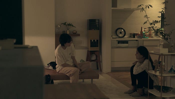 香織、春花「TERRACE HOUSE TOKYO 2019-2020」6th WEEK(C)フジテレビ/イースト・エンタテインメント