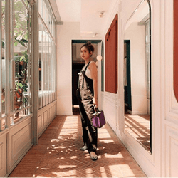 紗栄子 美肩 美背中見せサロペットファッションに反響 似合いすぎてる 絵になる モデルプレス 紗栄子 美肩 美背中見せサロペットファッションに反響 似合いすぎてる 絵になる モデルプレス