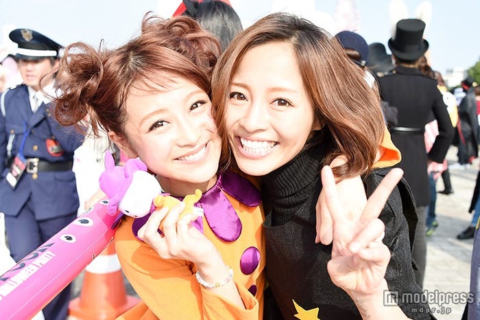 鈴木奈々、小森純 (C)モデルプレス