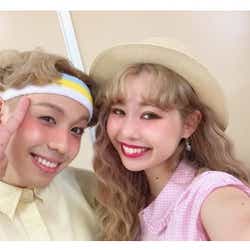 モデルプレス - ぺこ&りゅうちぇる「毎日おしゃべりして笑ってふざけて喧嘩してぎゅうして」 円満カップル像に「憧れる」
