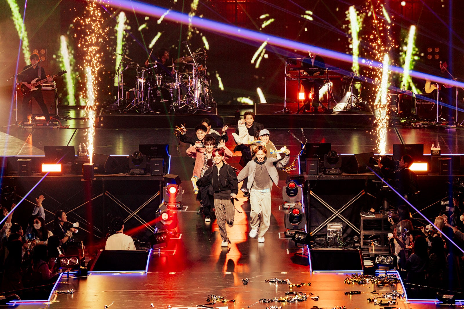 Da-iCE、FANTASTICS（佐藤大樹、世界、中島颯太）（C）The Performance／撮影：田中聖太郎写真事務所