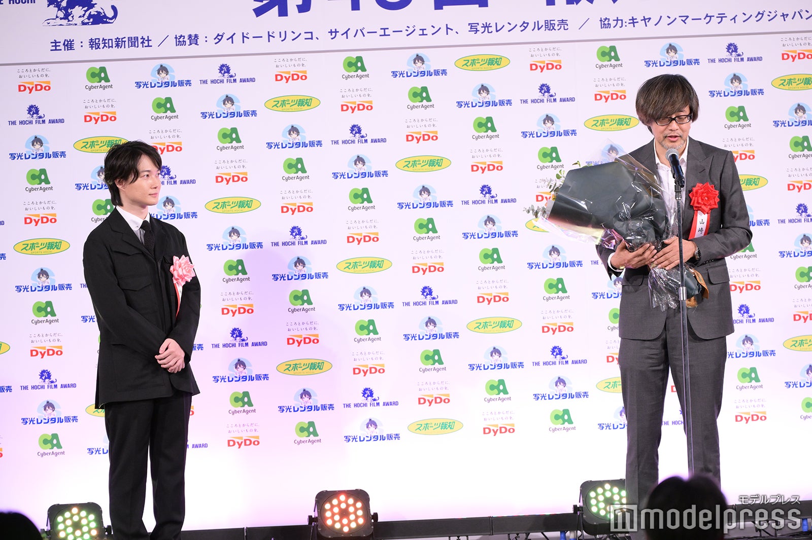 神木隆之介、山崎貴（C）モデルプレス