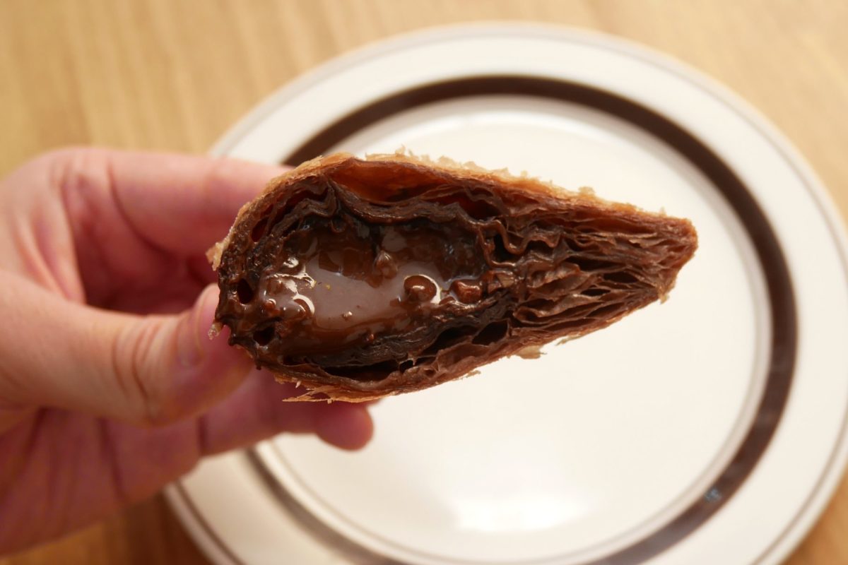 三角チョコパイ