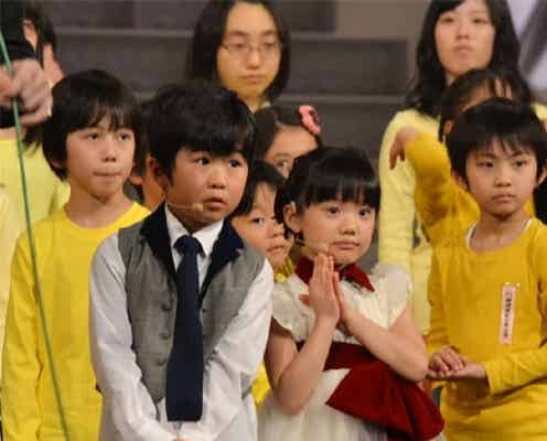 <紅白本番>芦田愛菜・鈴木福・嵐、ディズニーキャラと夢いっぱいのステージ