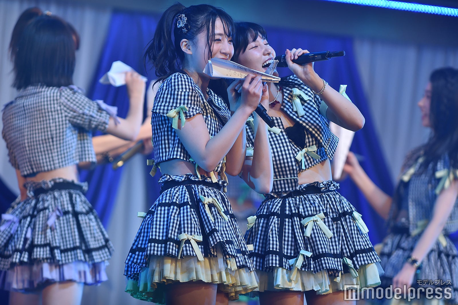 佐々木優佳里、谷口めぐ「AKB48 チームB単独コンサート～女神は可愛いだけじゃない～」 （C）モデルプレス