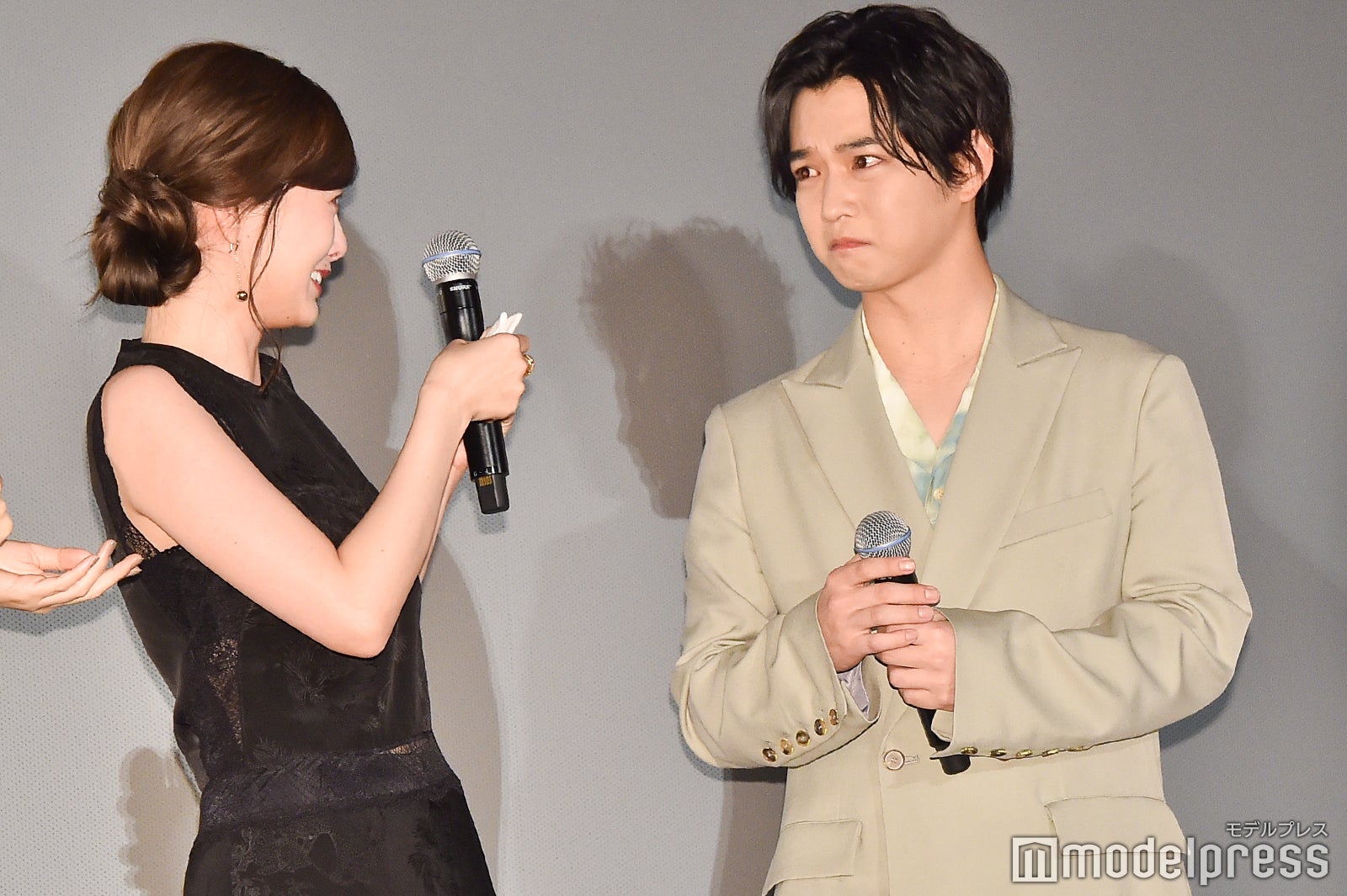 白石麻衣、千葉雄大 （C）モデルプレス