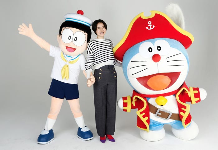 長澤まさみ(中央)(C) 藤子プロ・小学館・テレビ朝日・シンエイ・ADK 2018