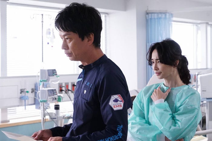 椎名桔平、りょう/「コード・ブルー」第4話より(画像提供:フジテレビ)