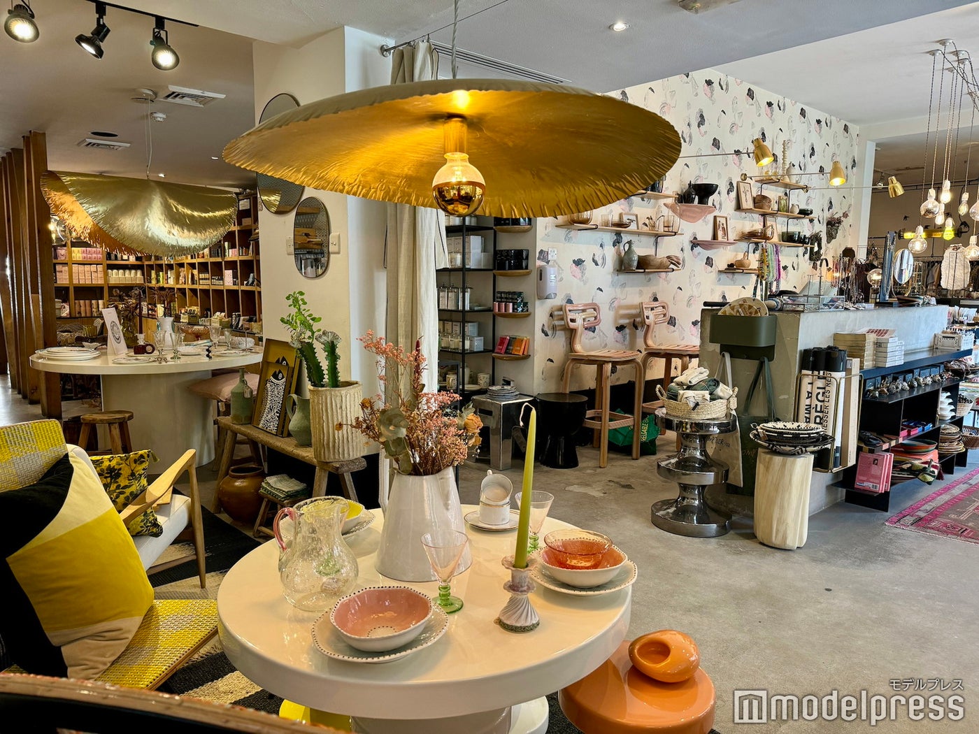 COMPTOIR 102(C)モデルプレス