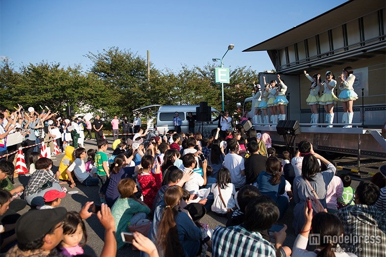 「『誰かのために』プロジェクト」／2014年（C）AKS