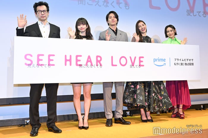 (左から)イ・ジェハン監督、山本舞香、山下智久、新木優子、山口紗弥加(C)モデルプレス