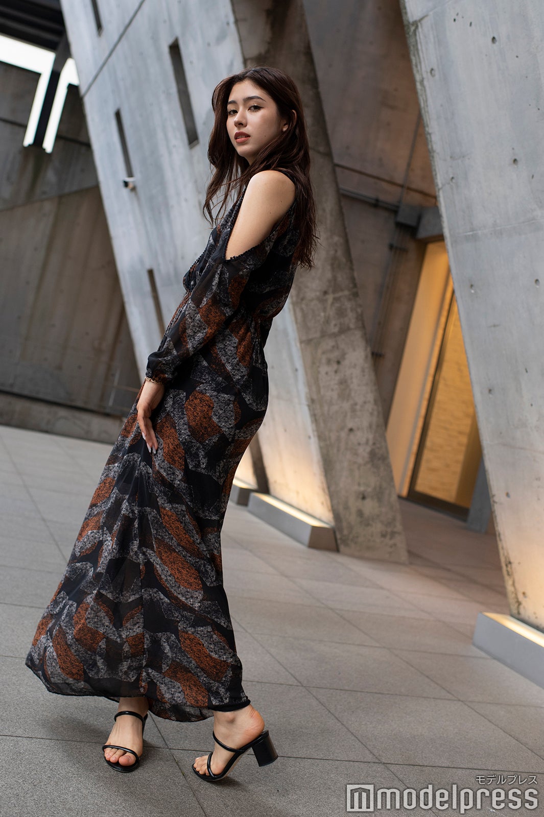 新音（C）モデルプレス