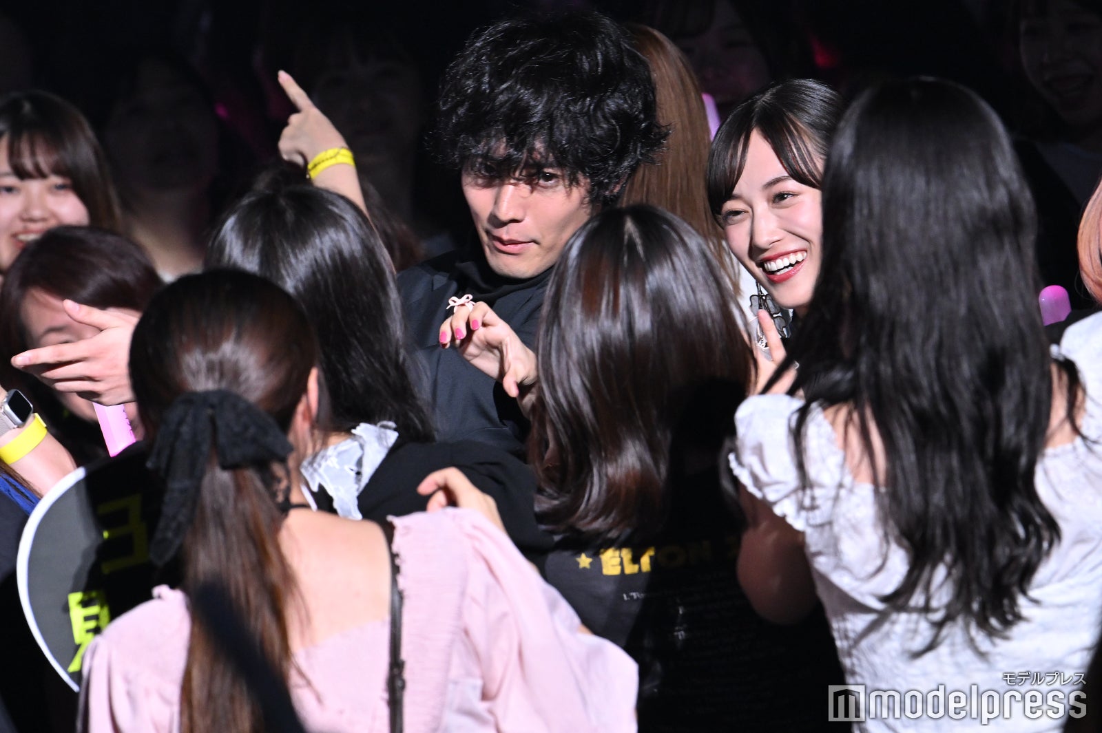 赤楚衛二、山下美月（C）モデルプレス