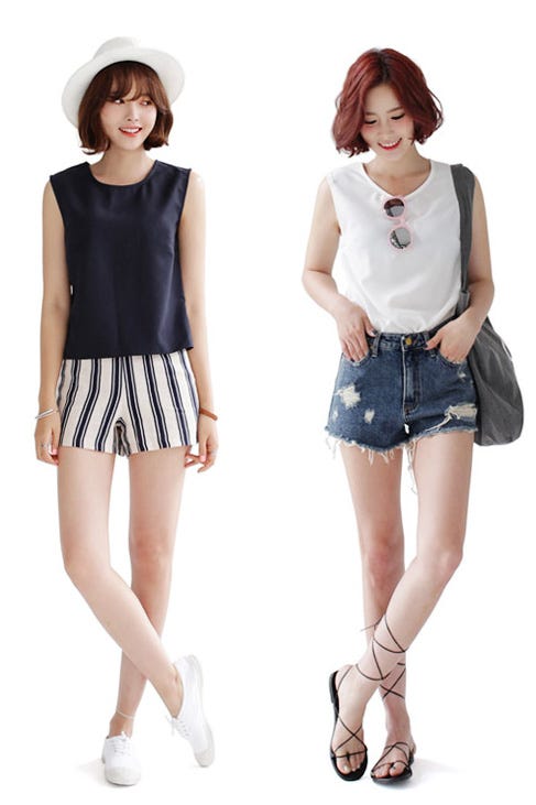 バックスリットブラウス&パンツセットアップ「DHOLIC」7,506 円(税込)/画像提供:DHOLIC