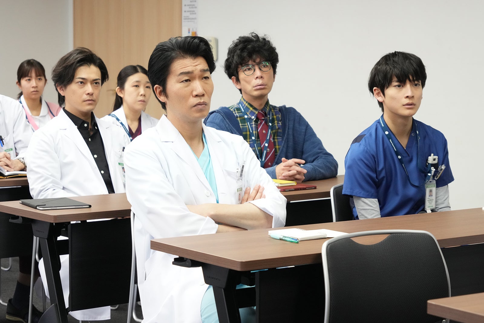 （左から）勝地涼、高橋努、片桐仁、高橋文哉 （C）フジテレビ