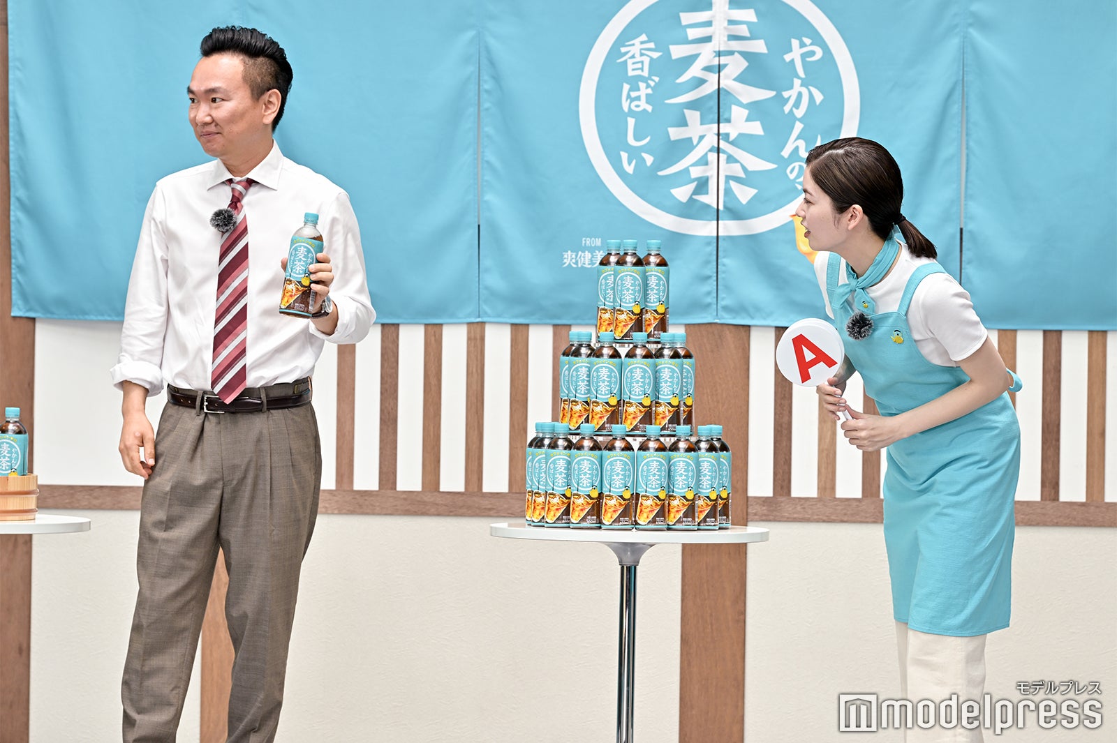 山内健司、小芝風花（C）モデルプレス