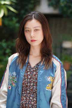 Chara 浅野忠信の長女sumire 連続ドラマ初出演 悪の波動 殺人分析班スピンオフ モデルプレス Chara 浅野忠信の長女sumire 連続ドラマ初出演 悪の波動 殺人分析班スピンオフ モデルプレス