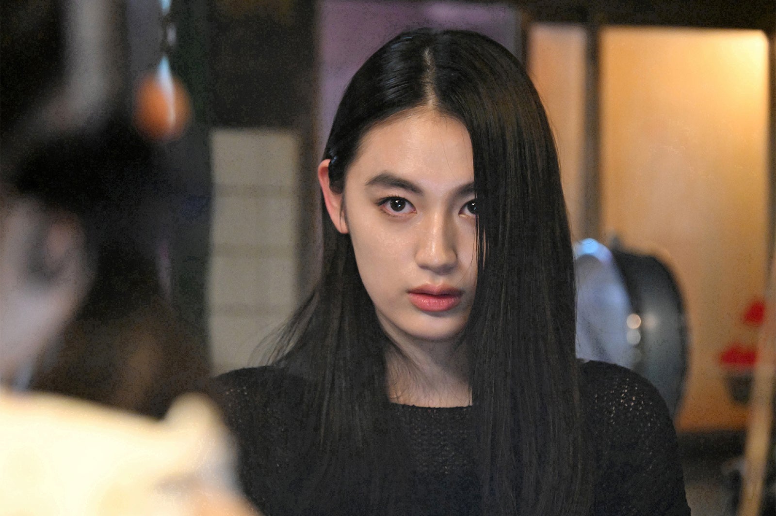 八木莉可子「潜入兄妹 特殊詐欺特命捜査官」第2話（C）日本テレビ