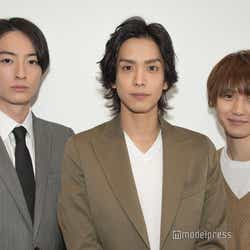 モデルプレス - 黒羽麻璃央&小越勇輝&濱正悟「そんなキスする?!」極甘ストーリー「コーヒー&バニラ」を語る