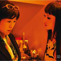 寺島しのぶ、沢尻エリカ(c)2012映画『ヘルタースケルター』製作委員会