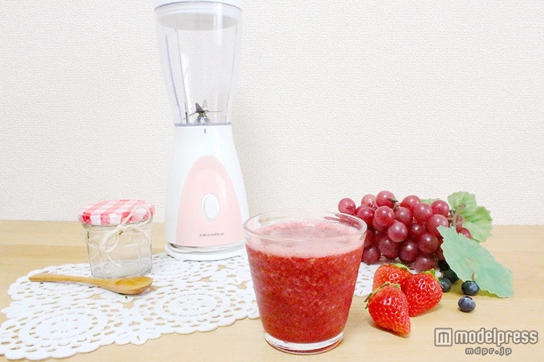 解凍し、ミキサーにかけるだけでおいしいスムージーが完成