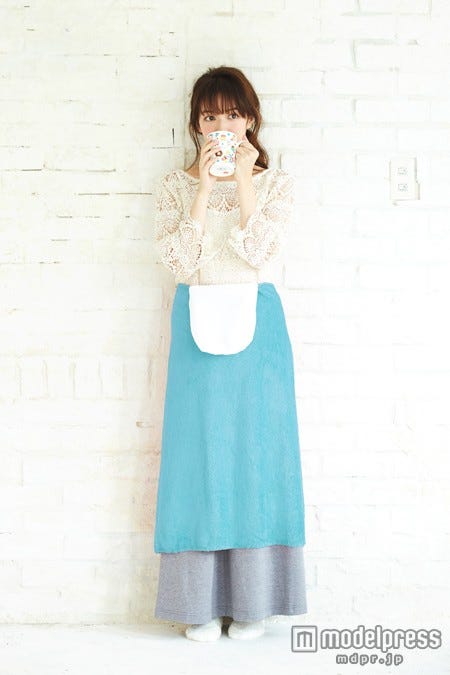 腰に巻いてポカポカ/森絵梨佳(C)小学館