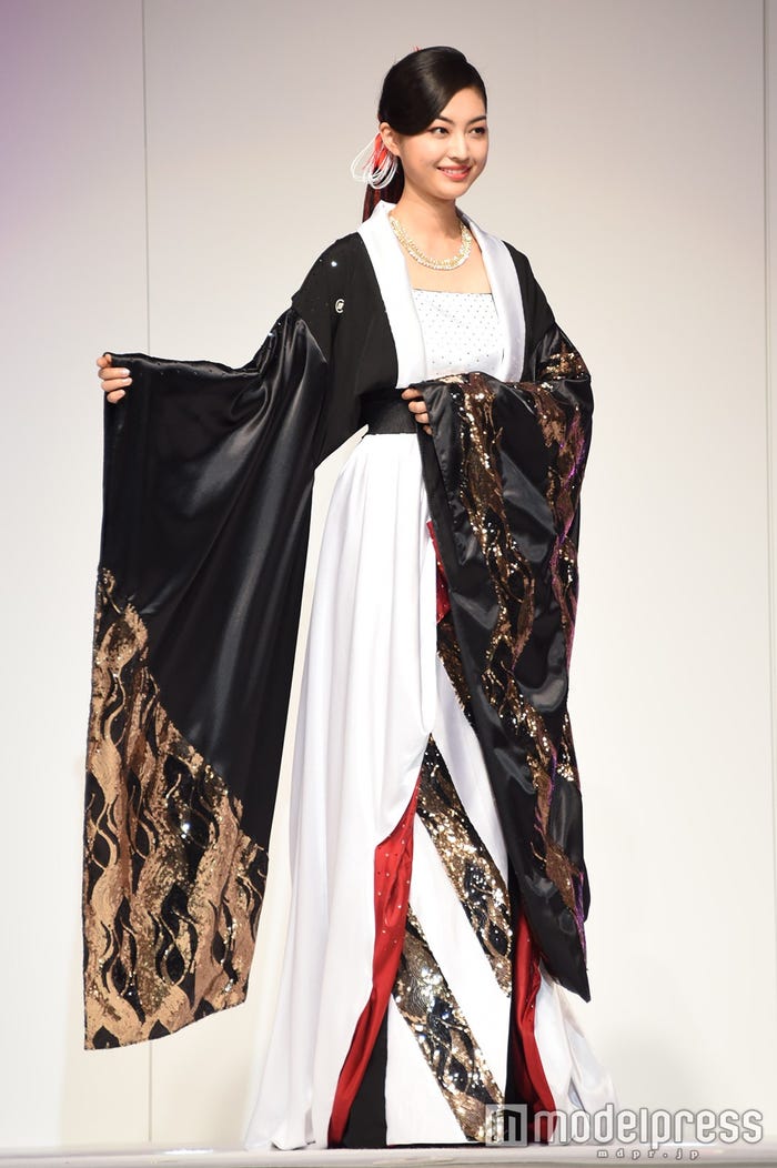 「2016ミス・ユニバース日本代表」中沢沙理(C)モデルプレス