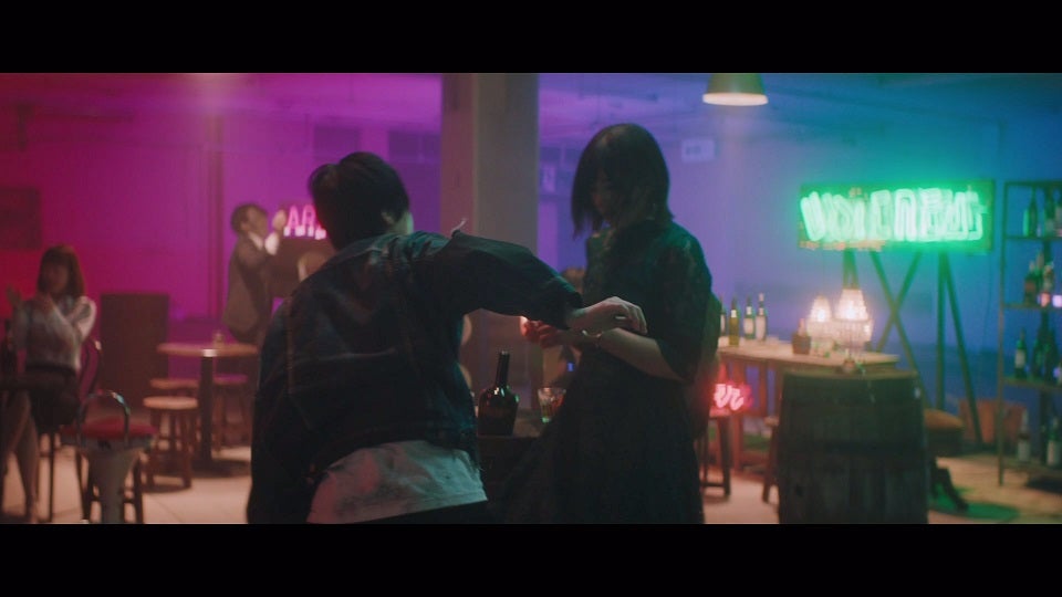 欅坂46「黒い羊」MVより／（提供画像）