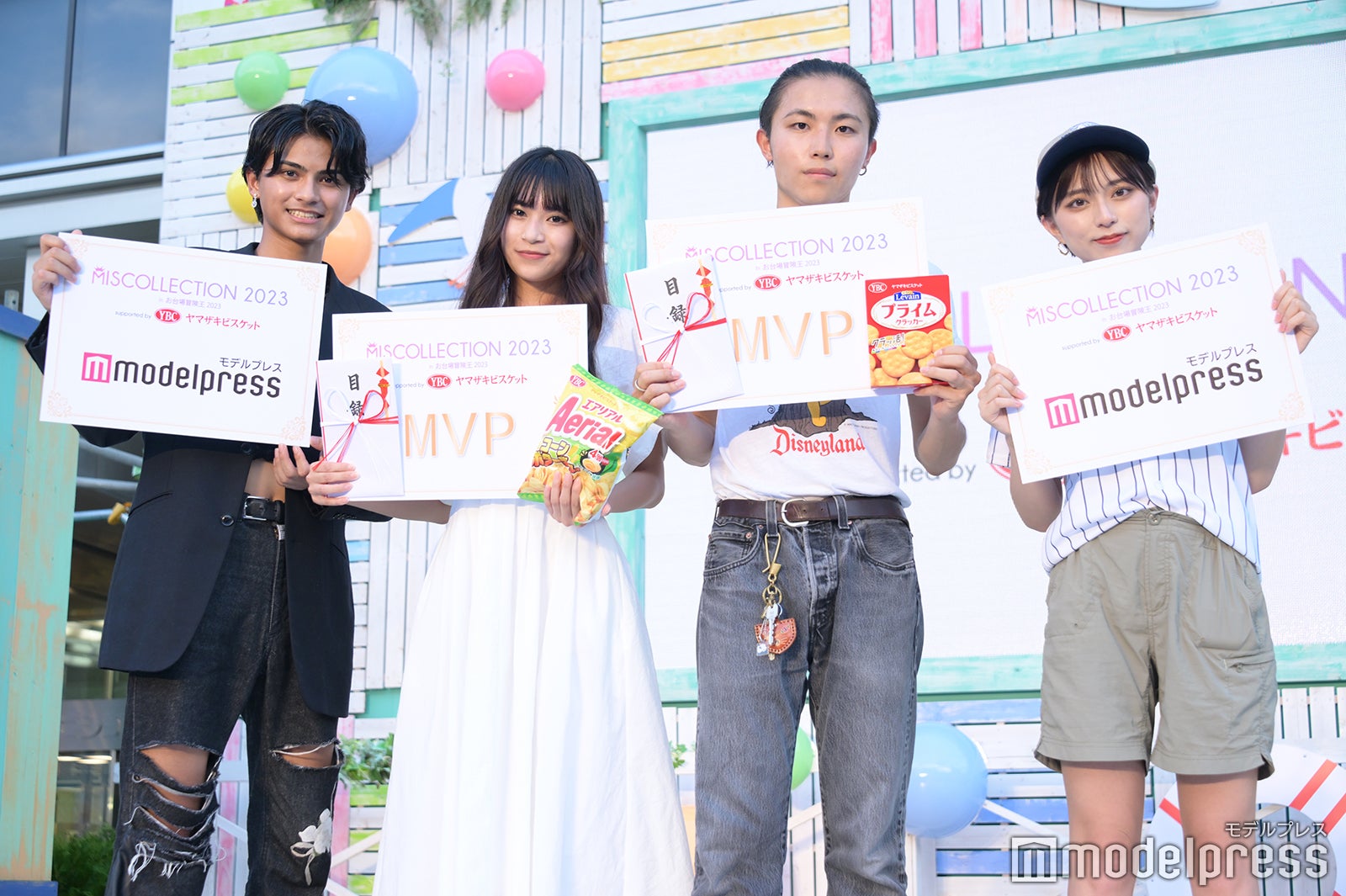 レキムニャット アンさん、杉山緋那さん、古瀧颯さん、小西莉々栞さん（C）モデルプレス