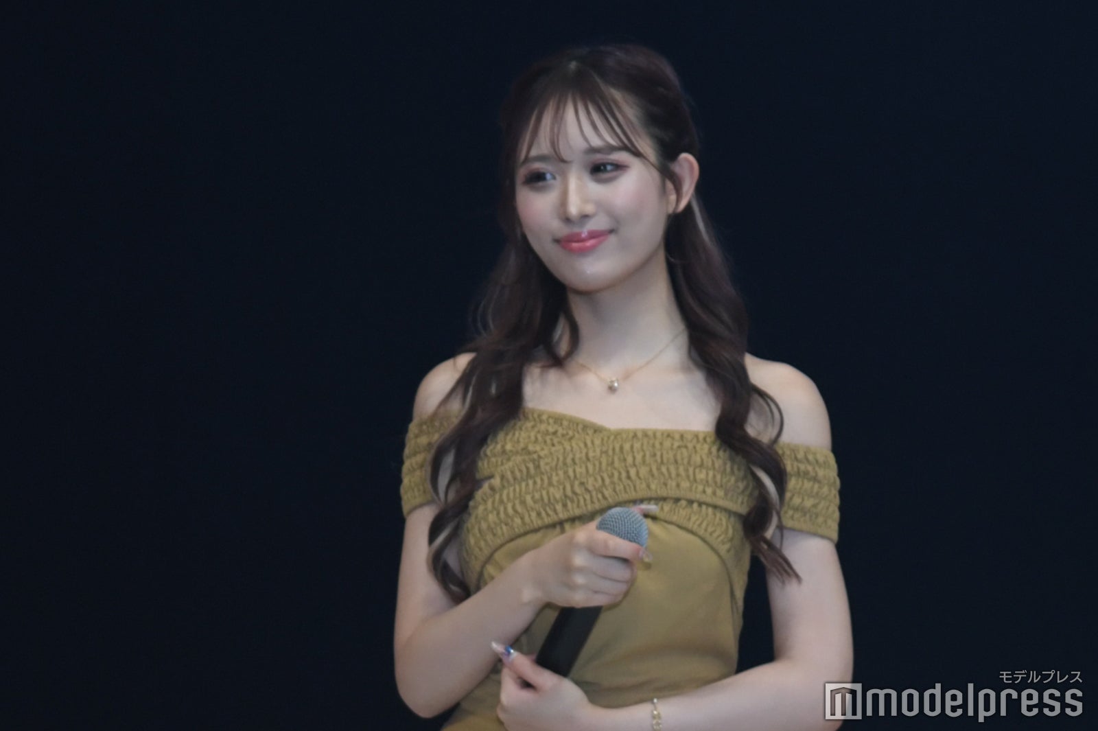 伊藤桃々、ボトックス経験語る バービーもエピソード明かす＜札幌コレクション 2022 S／S＞